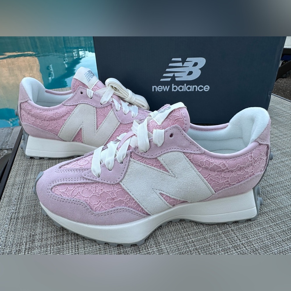 🌸 NEW BALANCE 327 ROSE SUGAR  🌸 - Picture 13 of 13